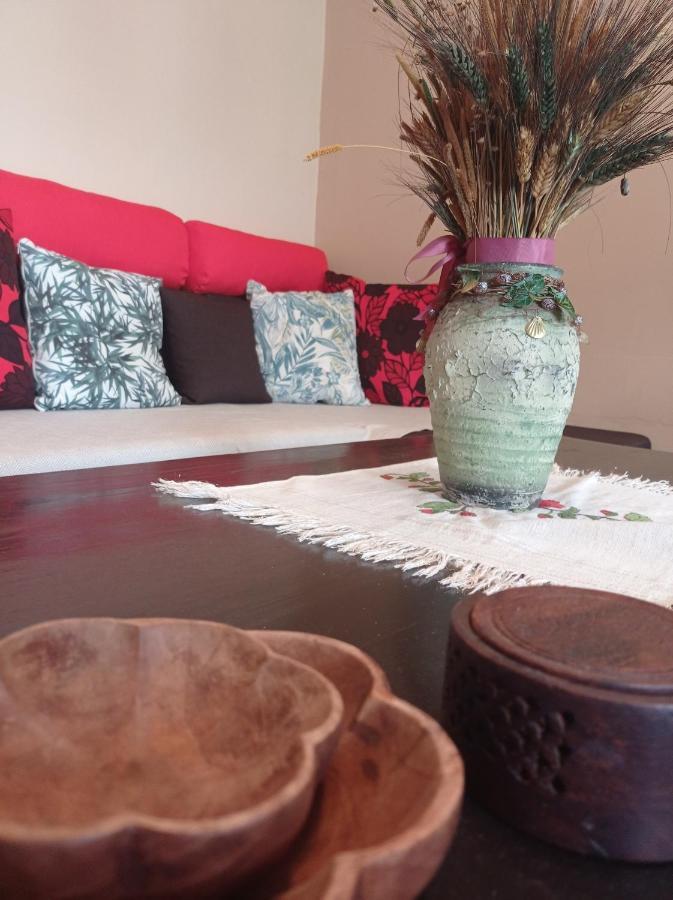 Cozy Apartment Alexandros Near Aqueduct カヴァラ エクステリア 写真
